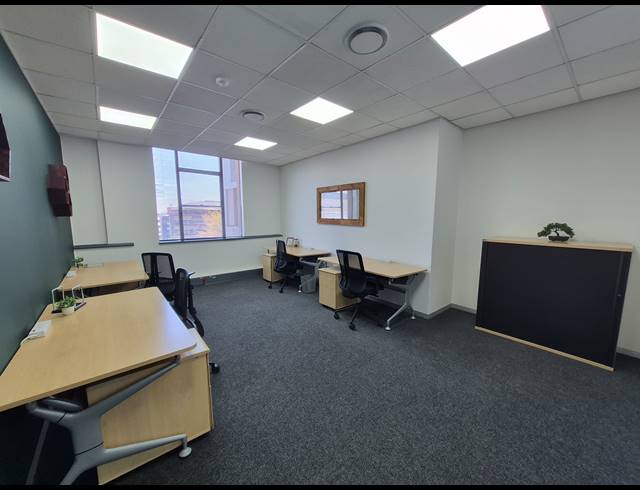 52M² OFFICE TO LET IN SANDTON CENTRAL